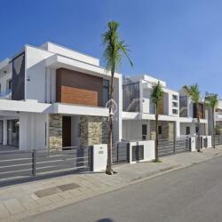Modern Four Bedroom Villa In Larnaca